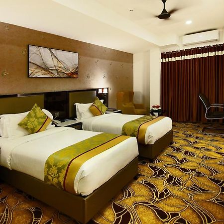 Hotel Merlin Residency Kottayam Exterior foto