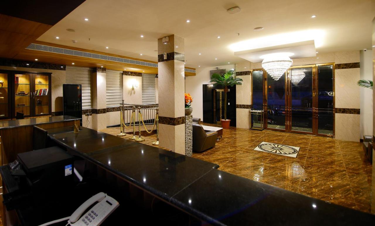 Hotel Merlin Residency Kottayam Exterior foto
